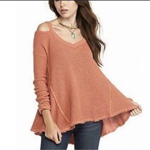 Free People Women’s Sunrise Coral Thermal Knit Cold Shoulder Sweater S NWT!